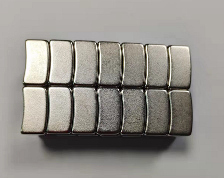 주문 아크는 비엘디씨 모터 R52.4 Ｘ R41.3 Ｘ 25 MM 동안 N48 네오디뮴 구동전자석을 굽혔습니다 online manufacture