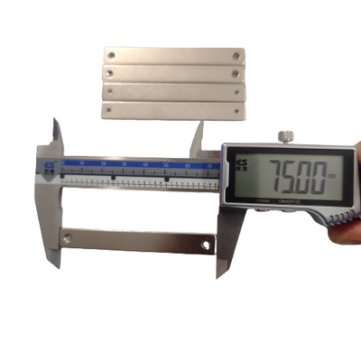 주문 N42 긴 산업용 네오디미엄 75 X 10 X 3mm 자석 두 개의 반 침식 구멍을 가진 발전기 / 모터 online manufacture